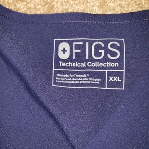 FIGS UNISEX V NECK SCRUB TOP